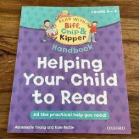Image of Hand book Read With Biff,Chip And Kipper Levels 4-6